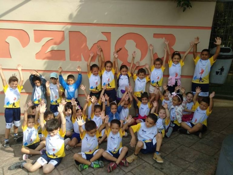 Educandos visitam o Zoológico Municipal Quinzinho de Barros